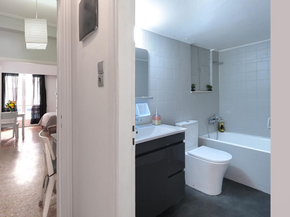 Toilet, Bathroom, Bath
