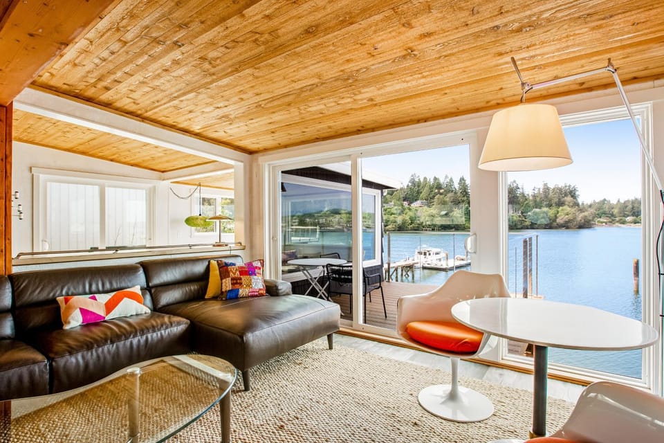 Point Perfect House in Bainbridge Island
