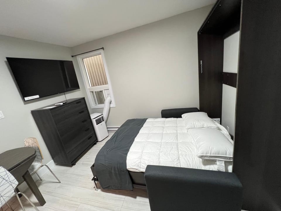 TV and multimedia, Bedroom