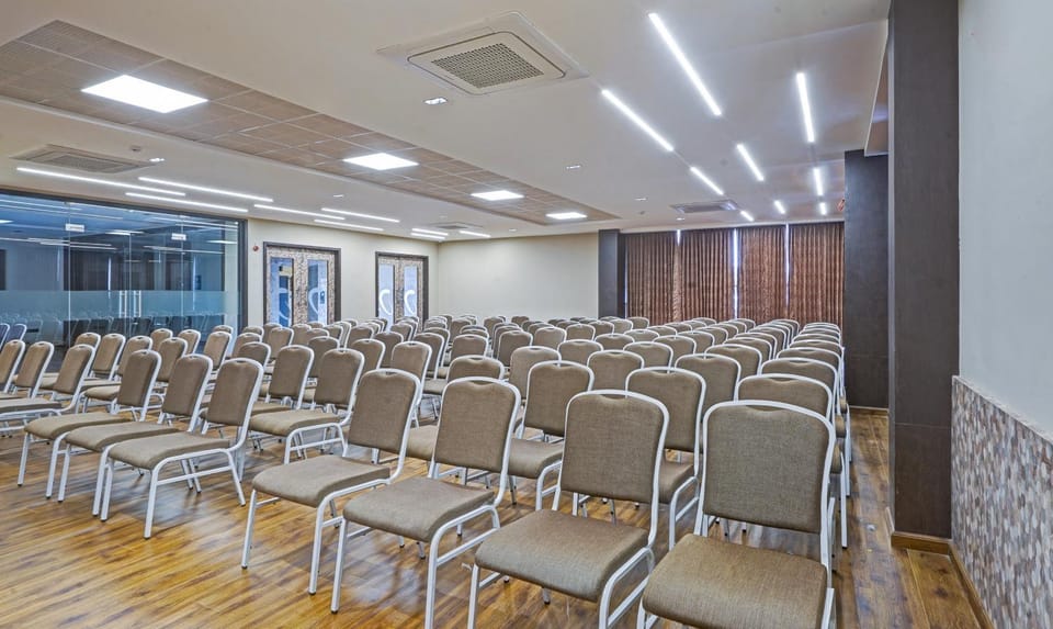 Meeting/conference room
