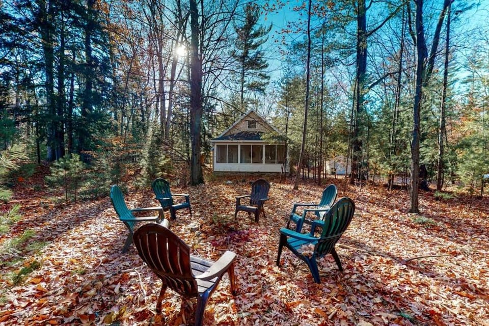 Uncle Warren's Retreat House in Glen Arbor