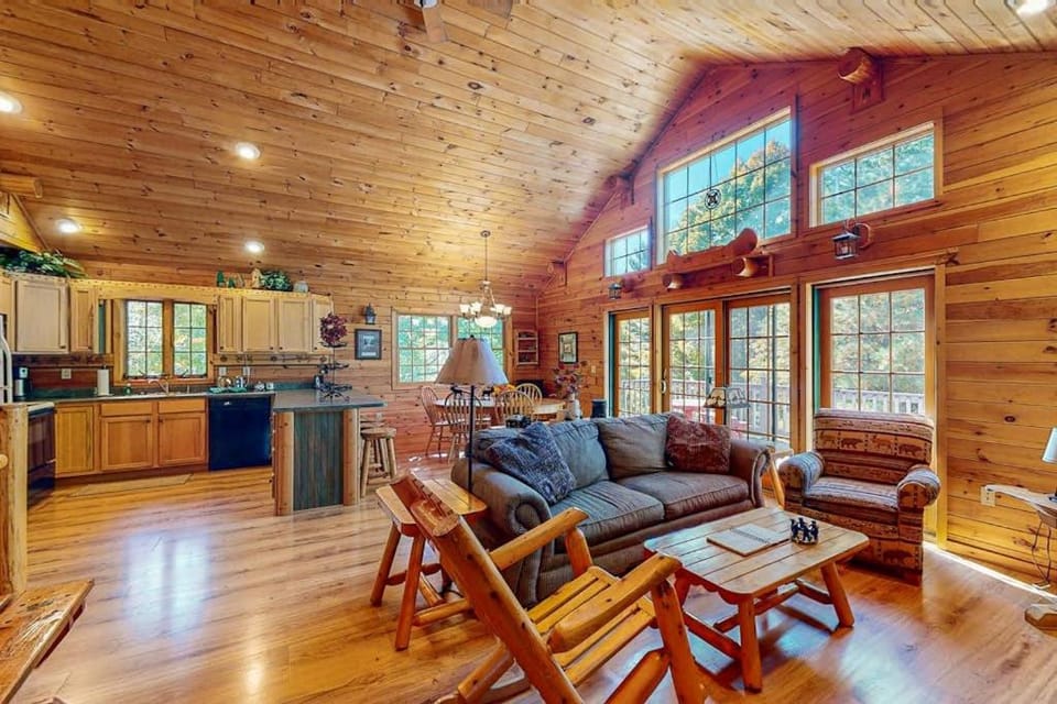 Ridge Wood House in Sleeping Bear Dunes