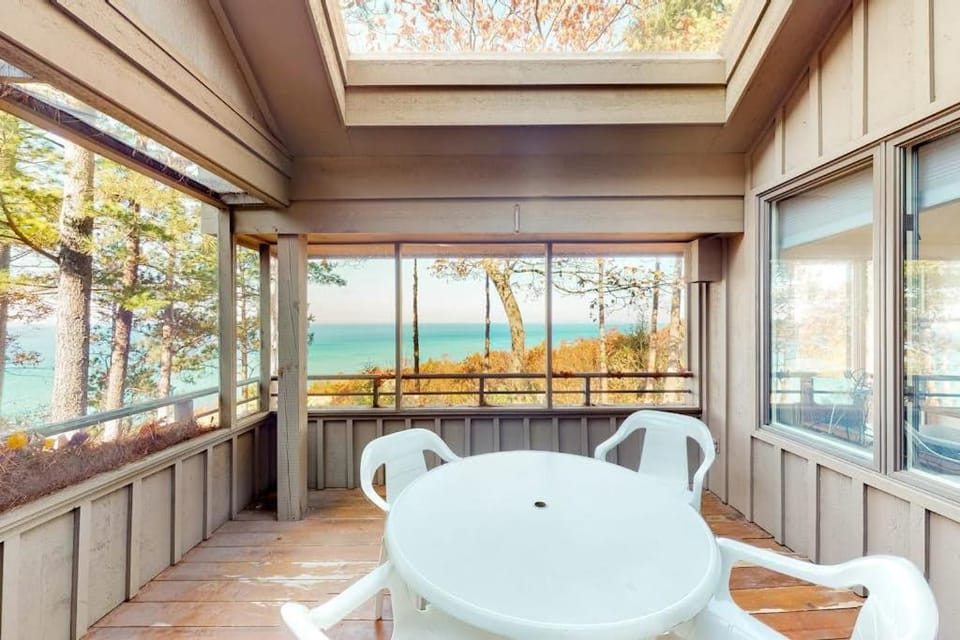 Hawks Nest 58 House in Sleeping Bear Dunes