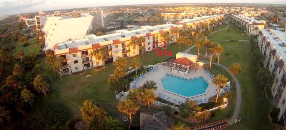 Bird's eye view, Pool view, Swimming pool