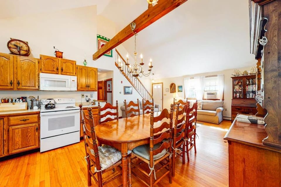 Haven Cottage House in Brewster