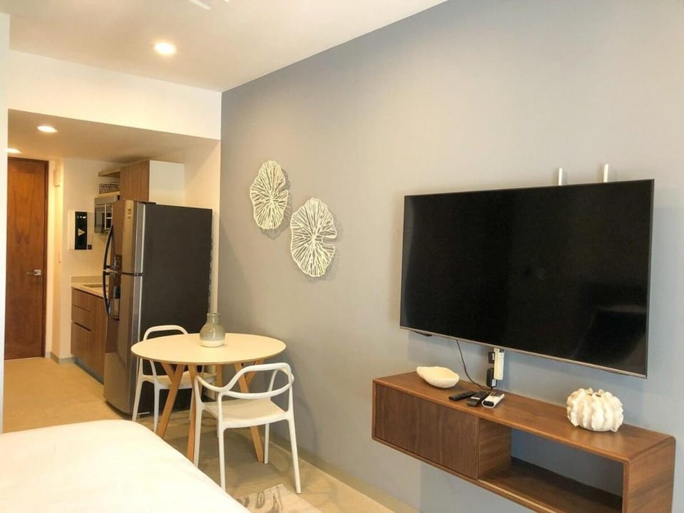 Deluxe Studio Aparment Mamitas Zone Apartment in Playa del Carmen