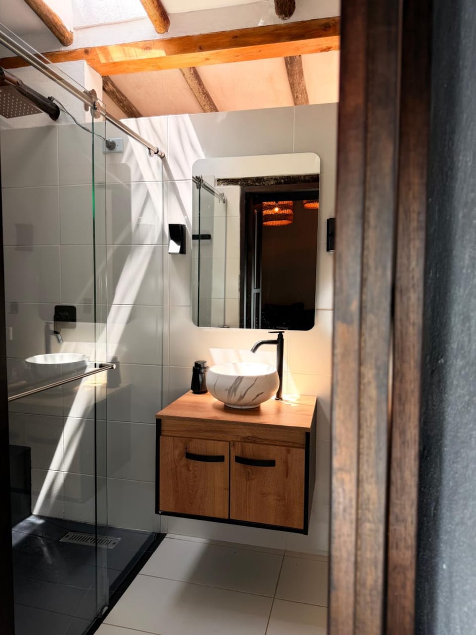Shower, Bathroom, Photo of the whole room, towels