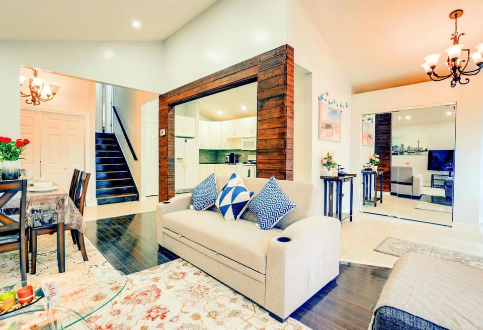 Living room, Seating area, Dining area