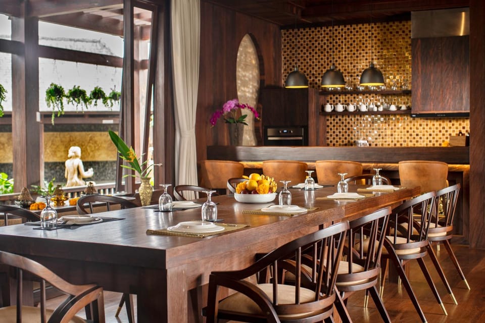Restaurant/places to eat, Living room, Food and drinks, Banquet/Function facilities