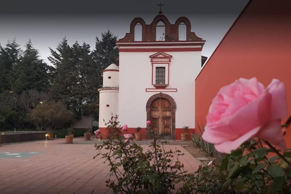 Beautiful 3BR townhouse with on-premises parking Villa in State of Mexico