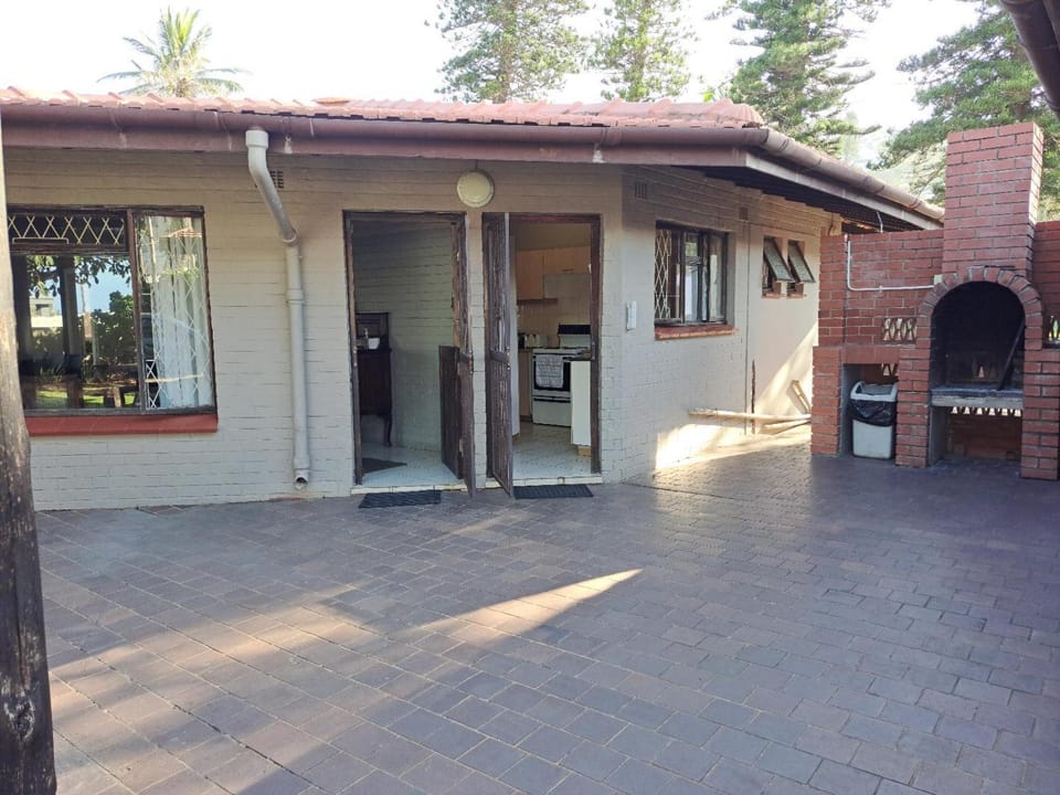 Property building, Day, BBQ facilities, Balcony/Terrace