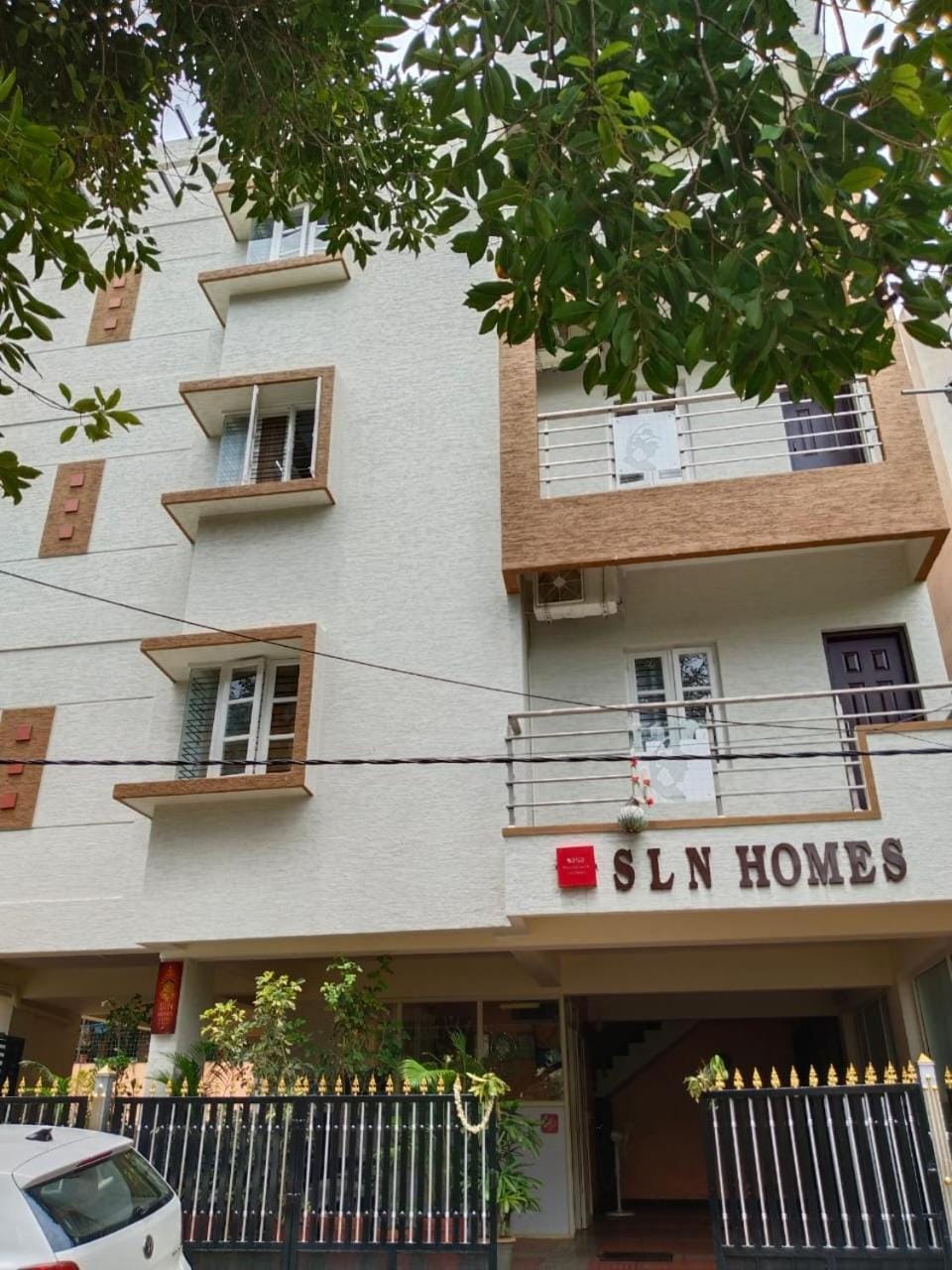 HOTEL SLN Homes Hotel in Bengaluru