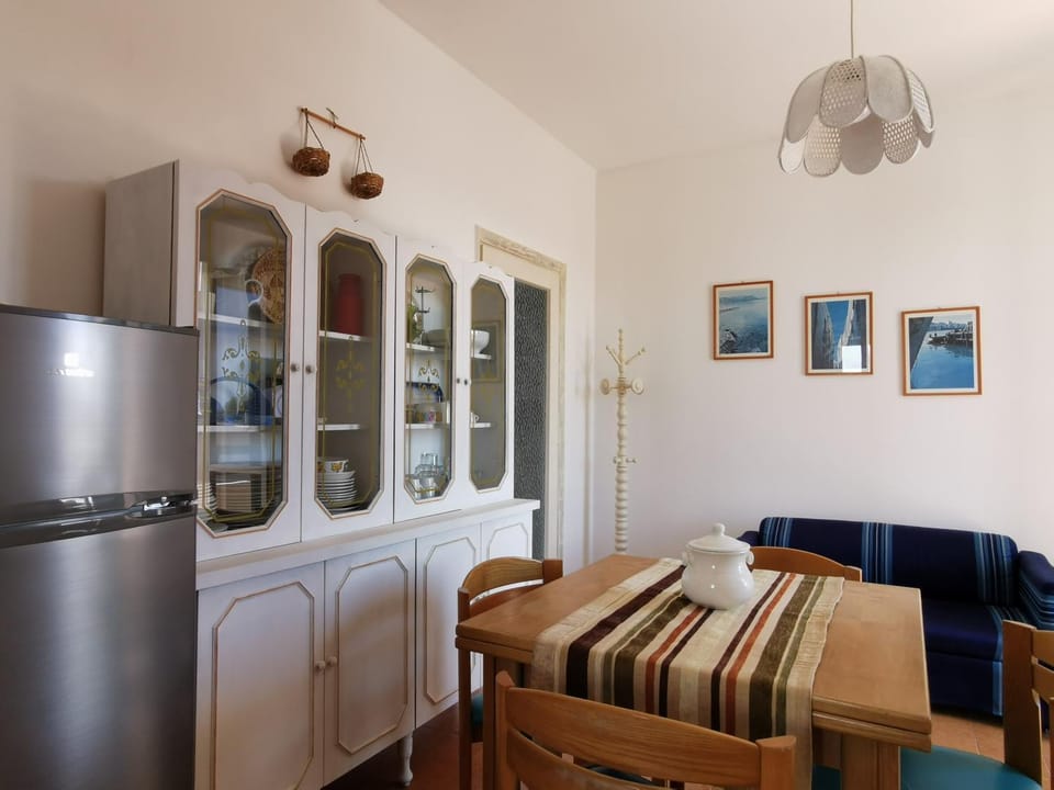 Kitchen or kitchenette, Photo of the whole room