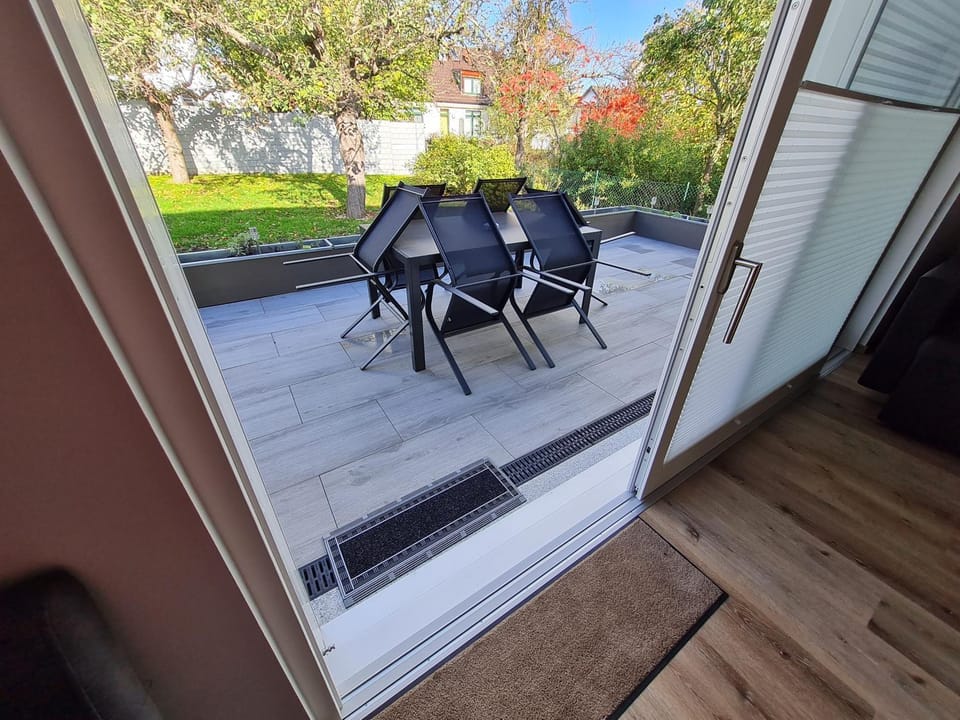 Balcony/Terrace, Garden view