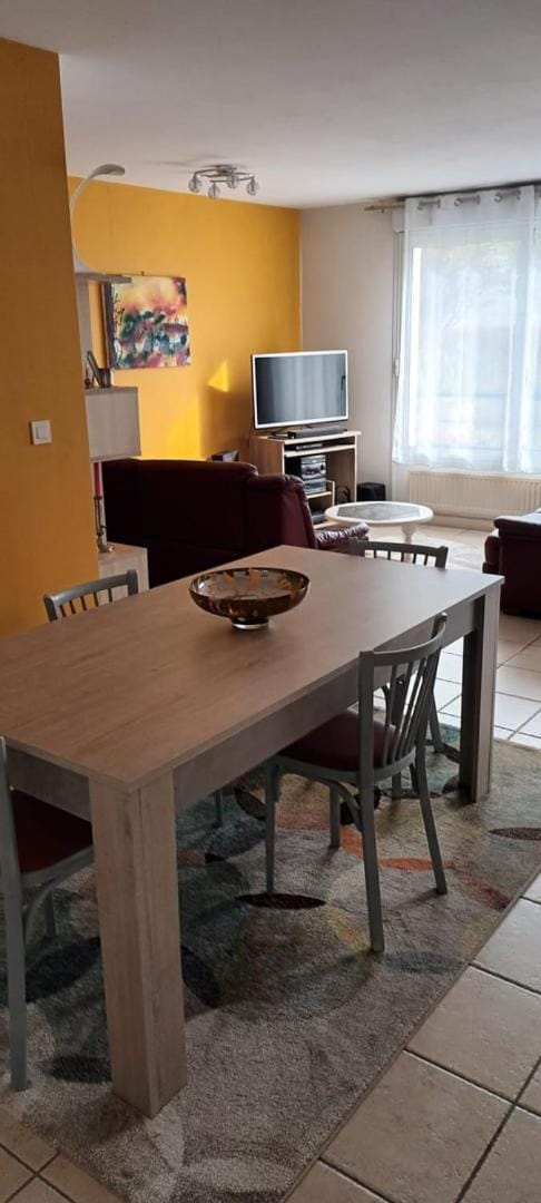 L'Intemporel - Appartement T3 avec jardinet Apartment in Poitiers