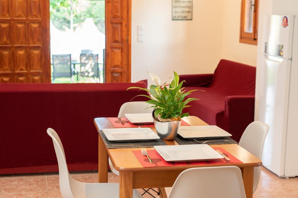 Afroditi Holiday Home - Yellow Apartment Apartment in Cephalonia