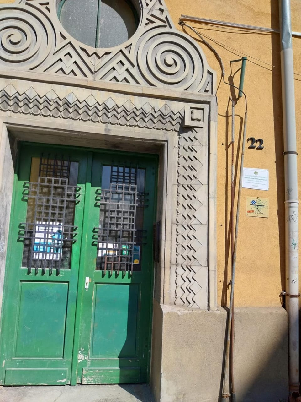 Facade/entrance