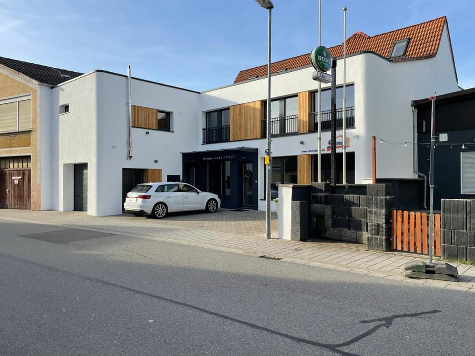 Property building, Street view