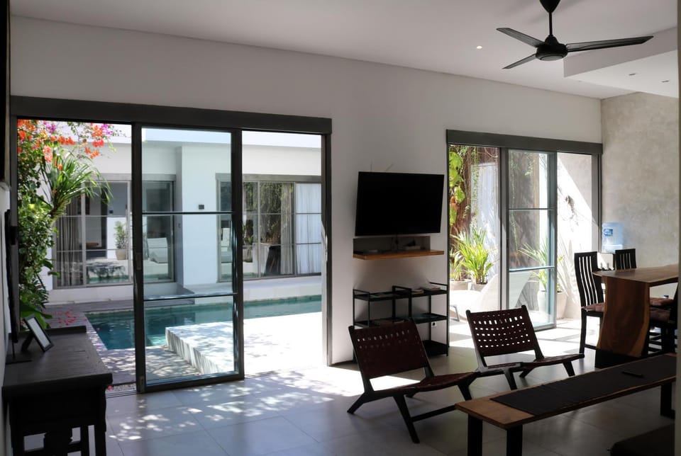 Lounge or bar