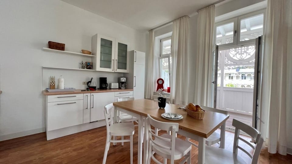 Villa Sonneck, App 15 - Bade- & Saunawelt täglich inklusive Apartment in Sellin
