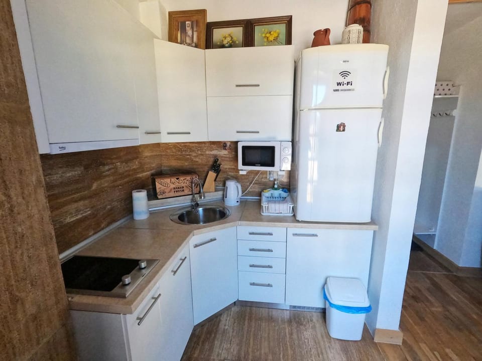 Coffee/tea facilities, Kitchen or kitchenette