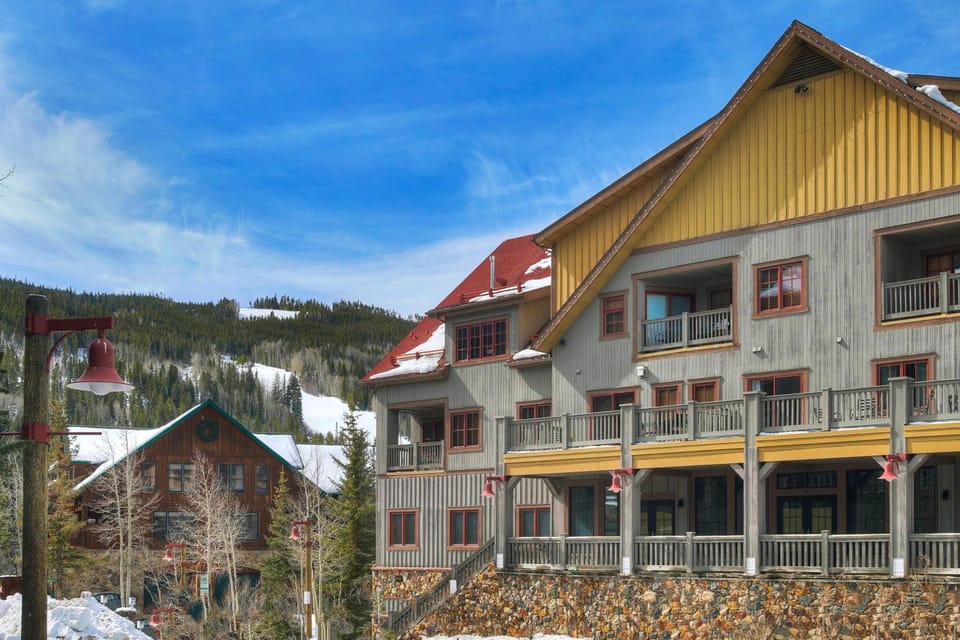 Expedition Station Condos by Vail Resorts Resort in Keystone