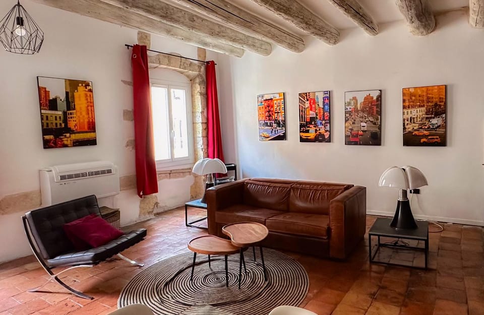 LE LOFT ESTIENNE D'ORVES Apartment in Marseille