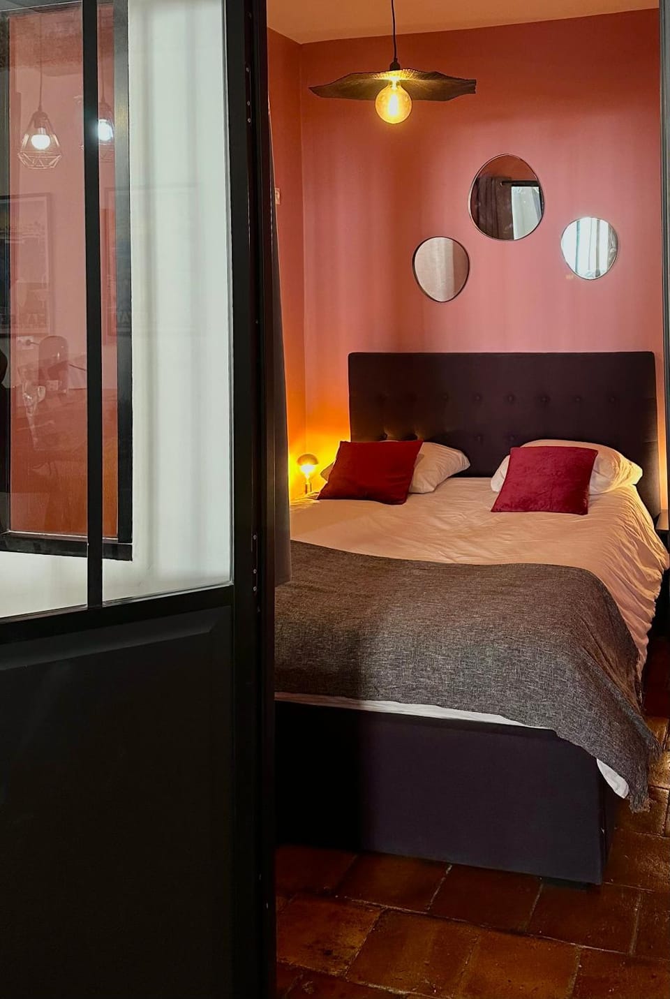 LE LOFT ESTIENNE D'ORVES Apartment in Marseille