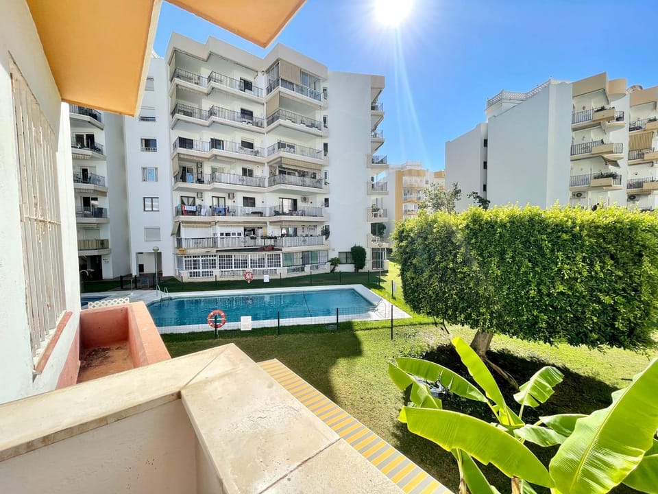 Garden, Swimming pool