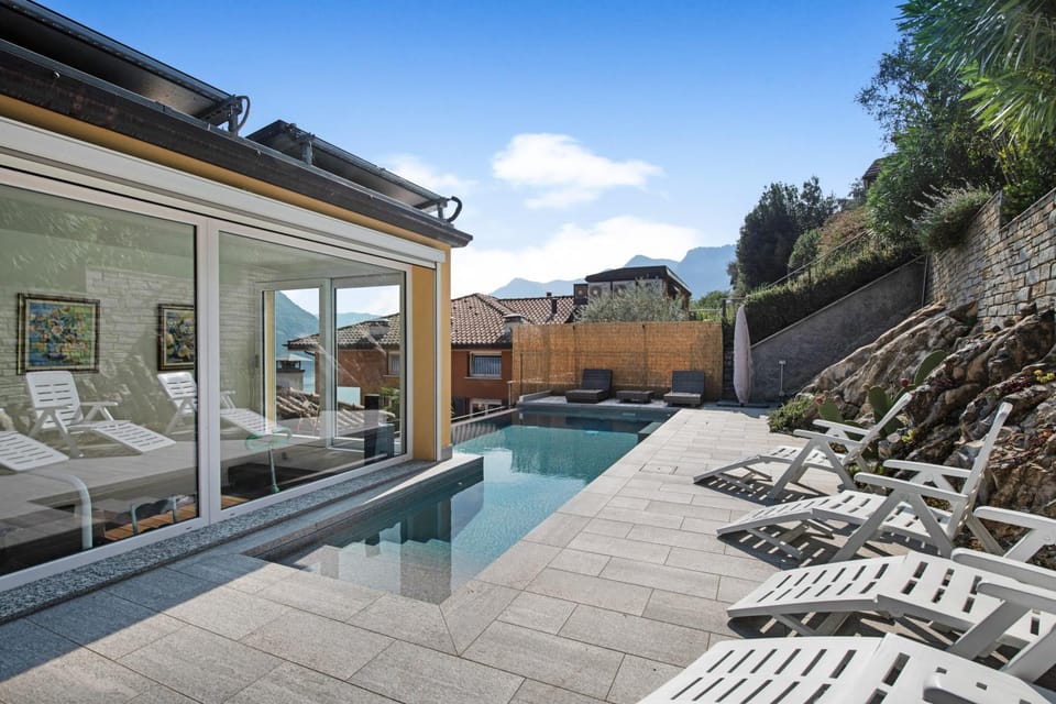 Property building, Swimming pool