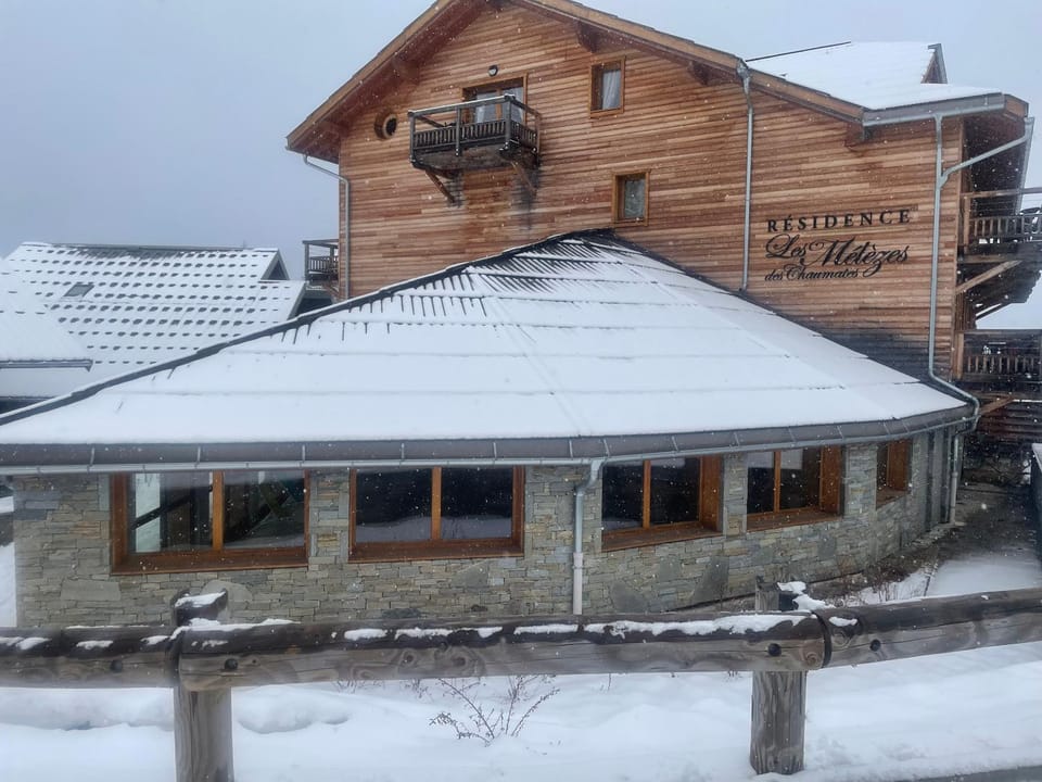 Property building, Winter