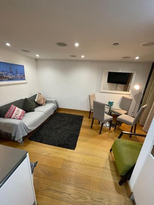 Marylebone Apartment in City of Westminster