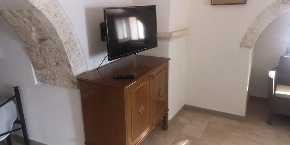 TV and multimedia, Evening entertainment