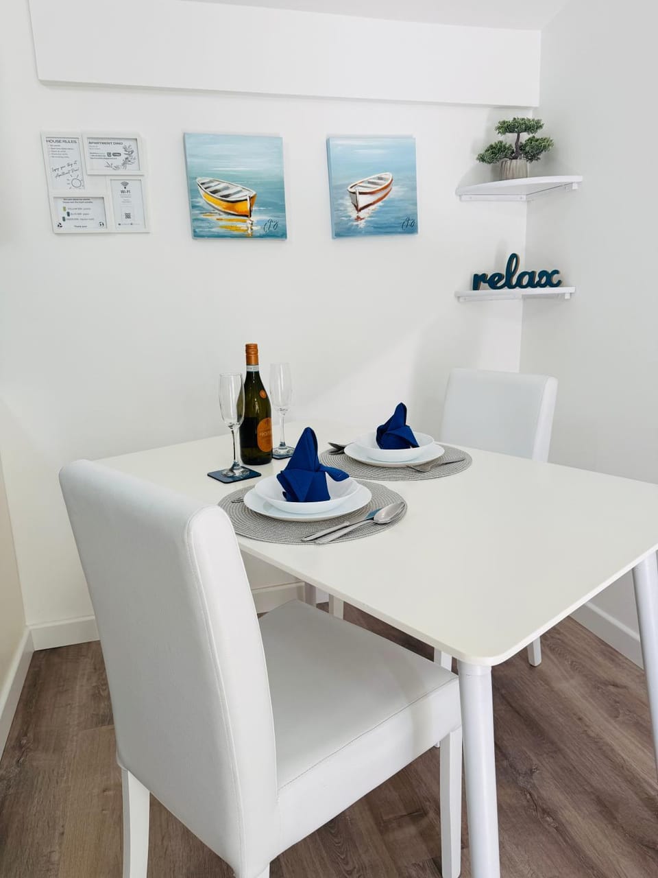 Kitchen or kitchenette, Dining area, kitchen