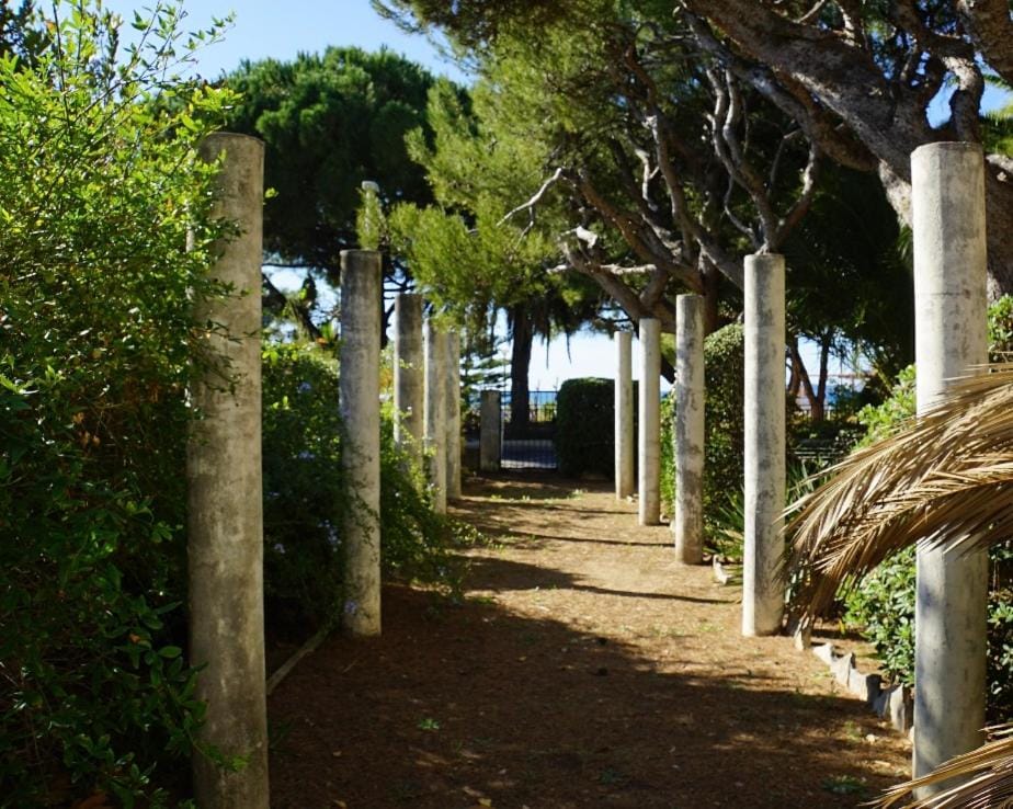 Superbe T3 moderne front de mer/ 2 Balcons 2 Chmbr Apartment in La Cadière-d'Azur