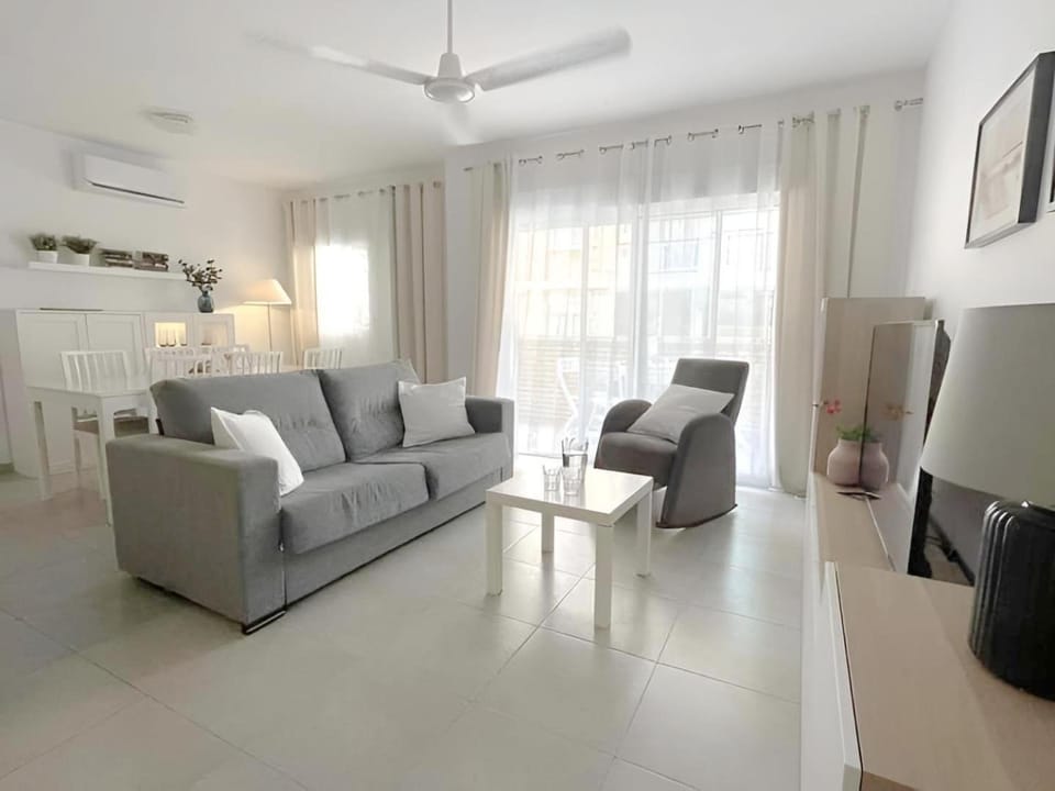 TV and multimedia, Living room, Seating area, fireplace, air conditioner