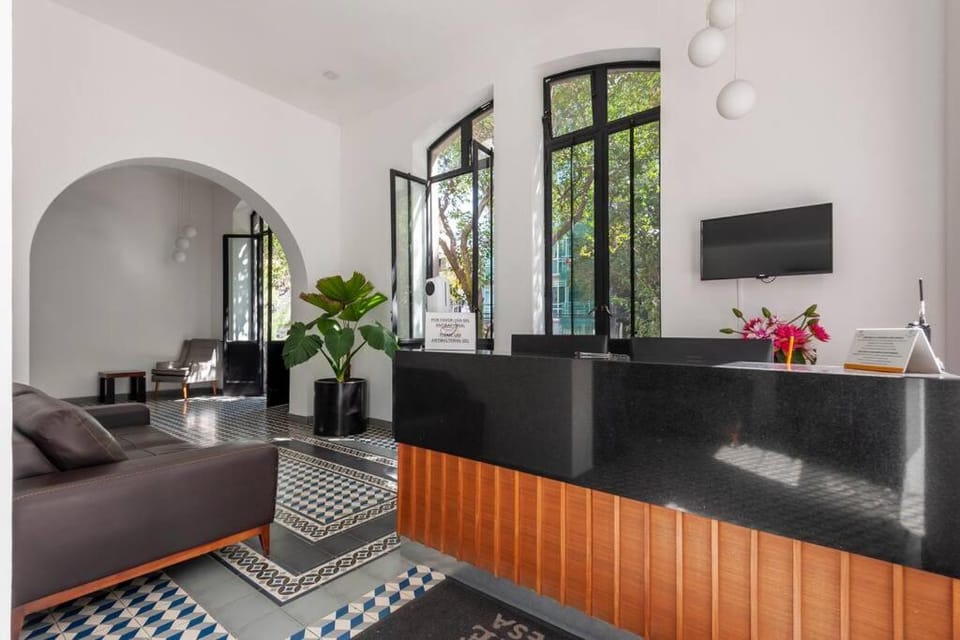 600 sq ft in trendy area, 150 BPS fiber optic Apartment in Mexico City