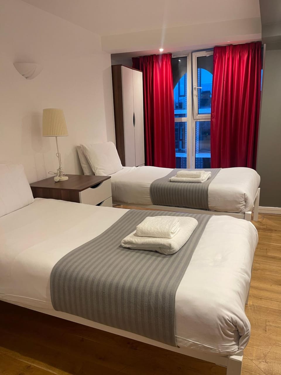 Photo of the whole room, Bedroom, towels