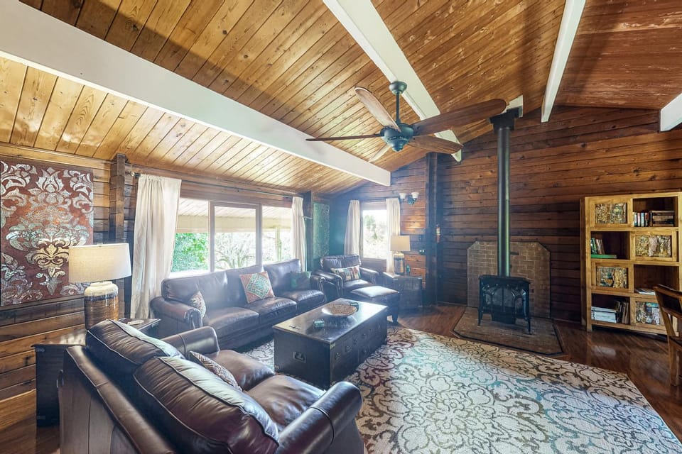 Haunani Solitude House in Volcano