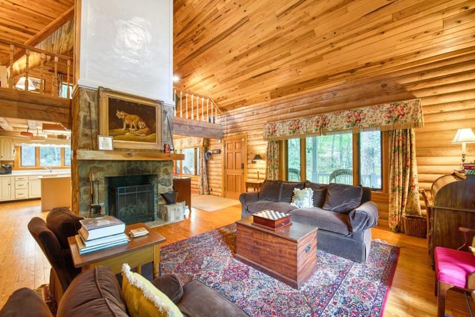 Laurel Cabin Cabin in North Carolina