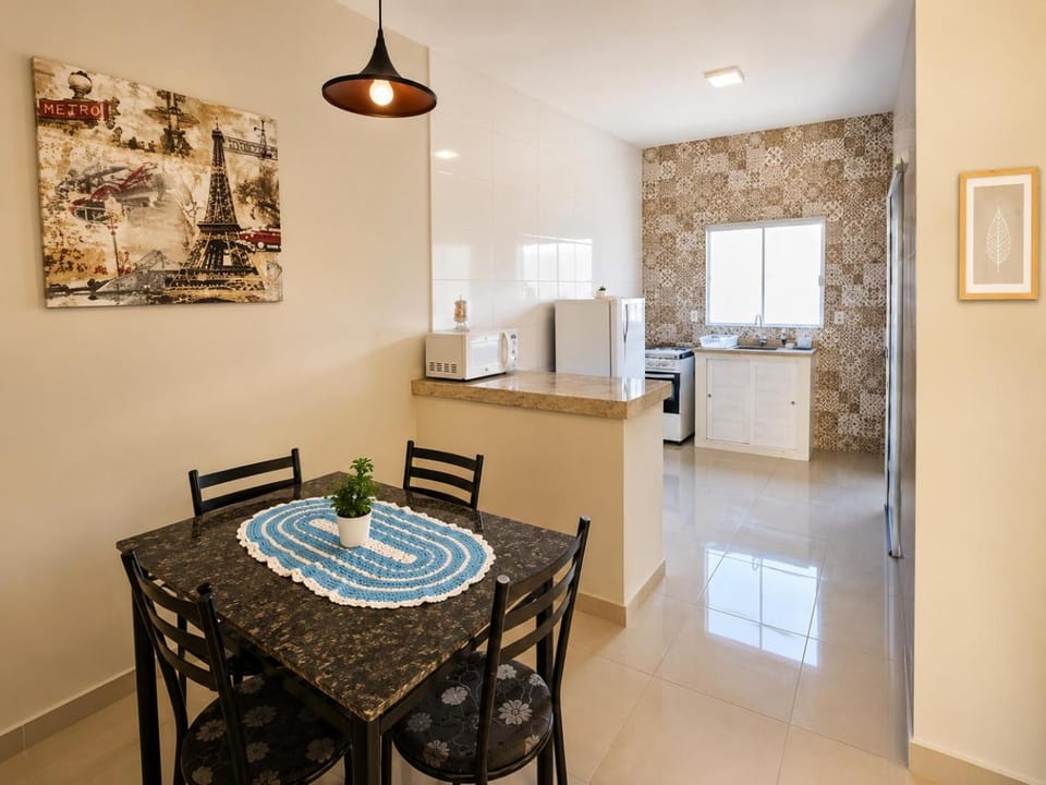 Dining area, kitchen