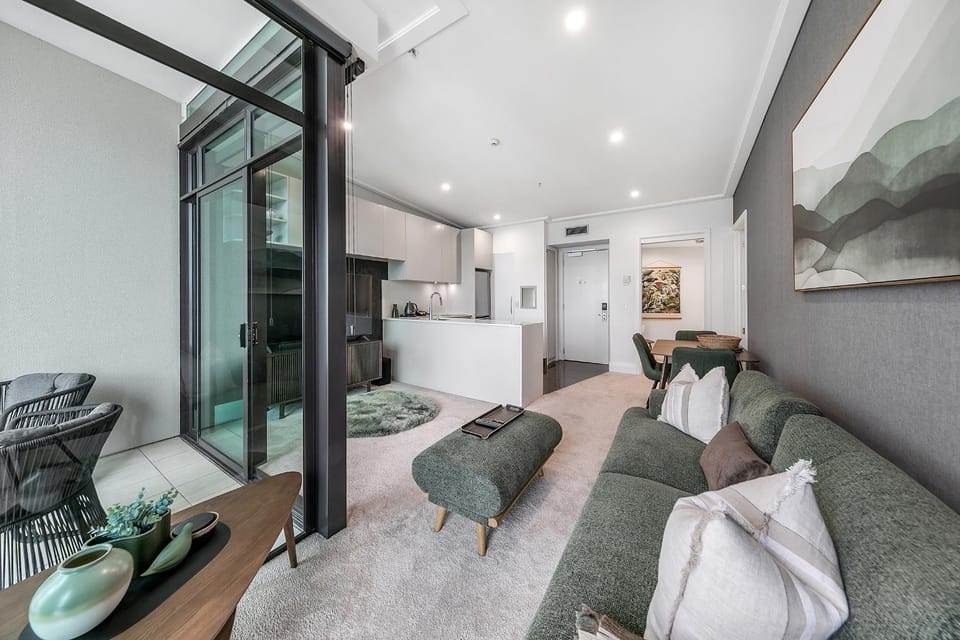 Kitchen or kitchenette, Living room, Seating area, Bedroom
