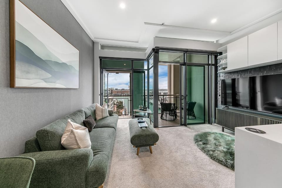 TV and multimedia, Living room, Seating area