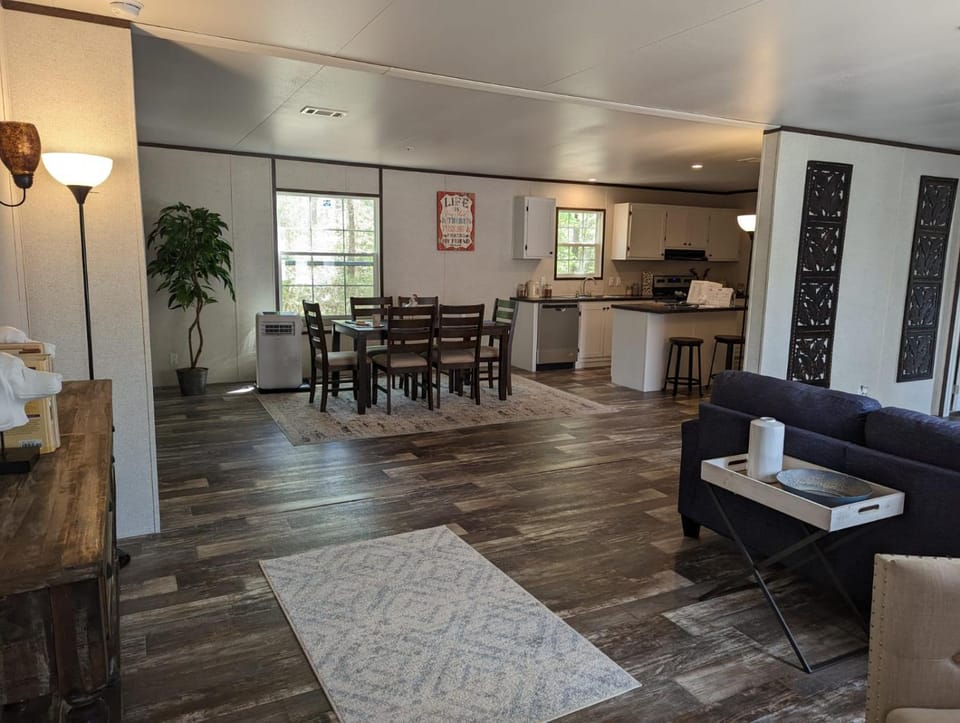 Private Residence CORNER IN THE WILD Apartment in Florida