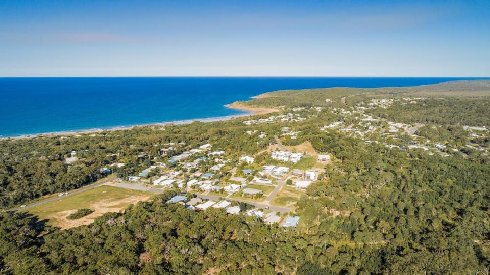 Agnes Bliss - Luxe 4BDR Coastal Retreat - Family Friendly - Walk to Beach and Central Agnes Water House in Agnes Water