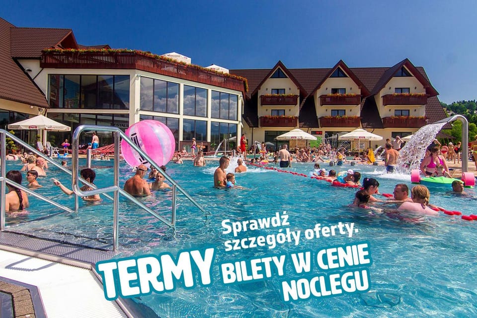 Off site, People, Neighbourhood, Children play ground, Other, Aqua park, Swimming pool, children, Family