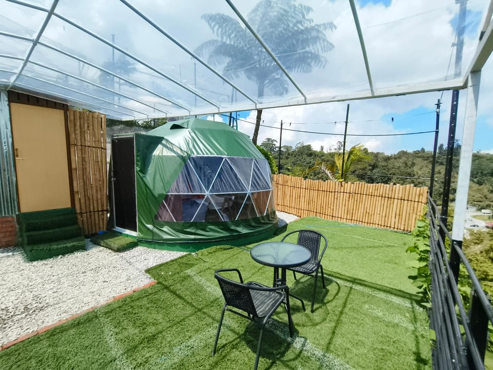 Patio, Garden, Bathroom, Seating area, Dining area, Mountain view, Quiet street view