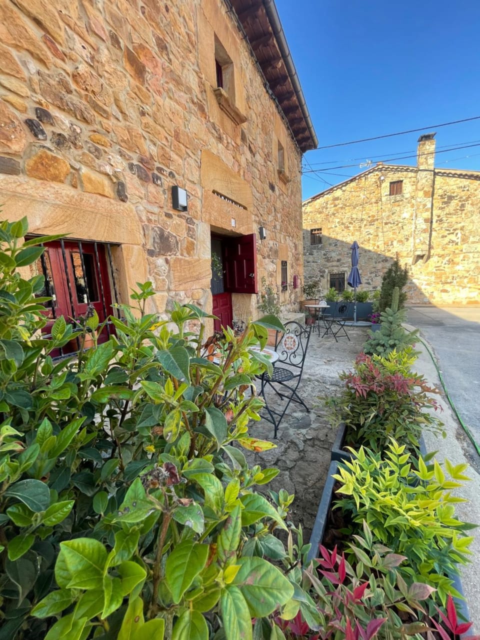 Patio, Facade/entrance