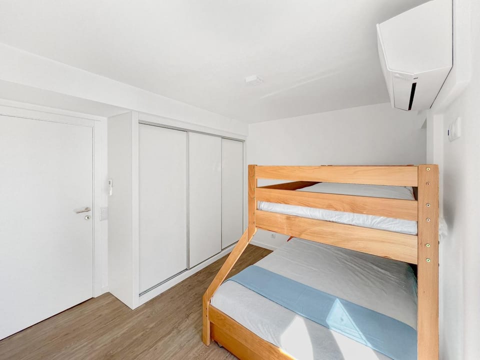 bunk bed