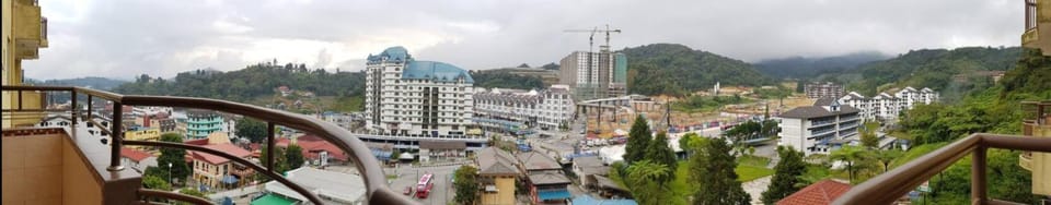Crown Imperial Court Apartment (Madam Ng)1 Apartment in Brinchang